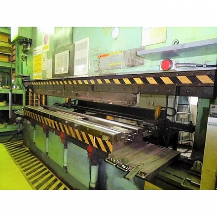 Máy chấn Toyokoki HYD 50040